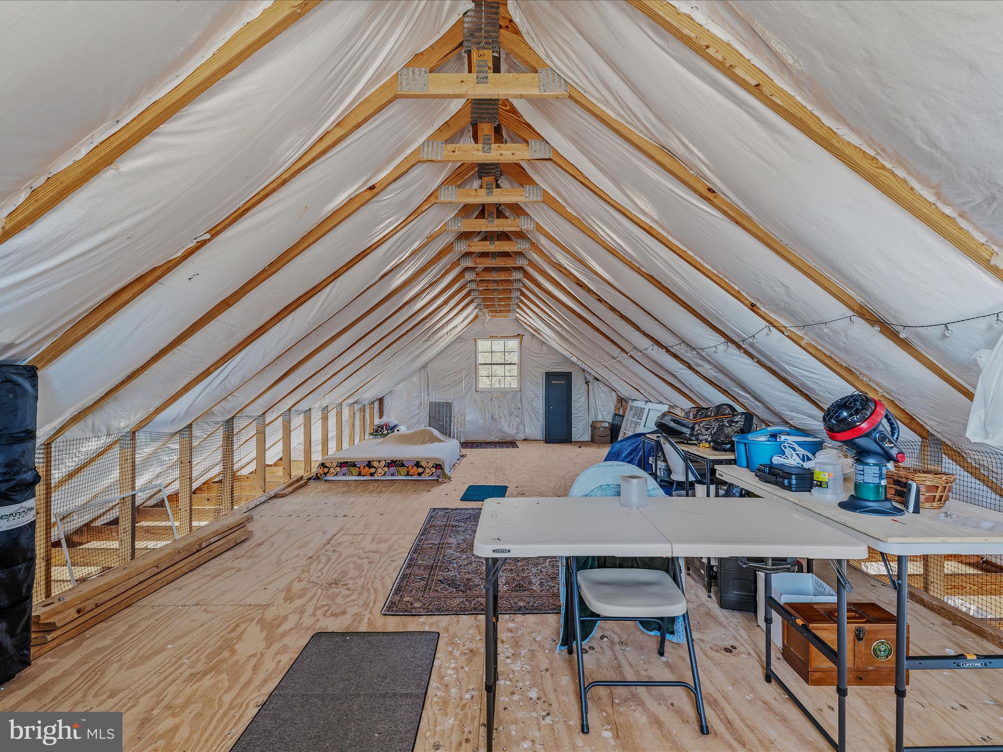 SLEEPY CREEK ORCHARD - Land