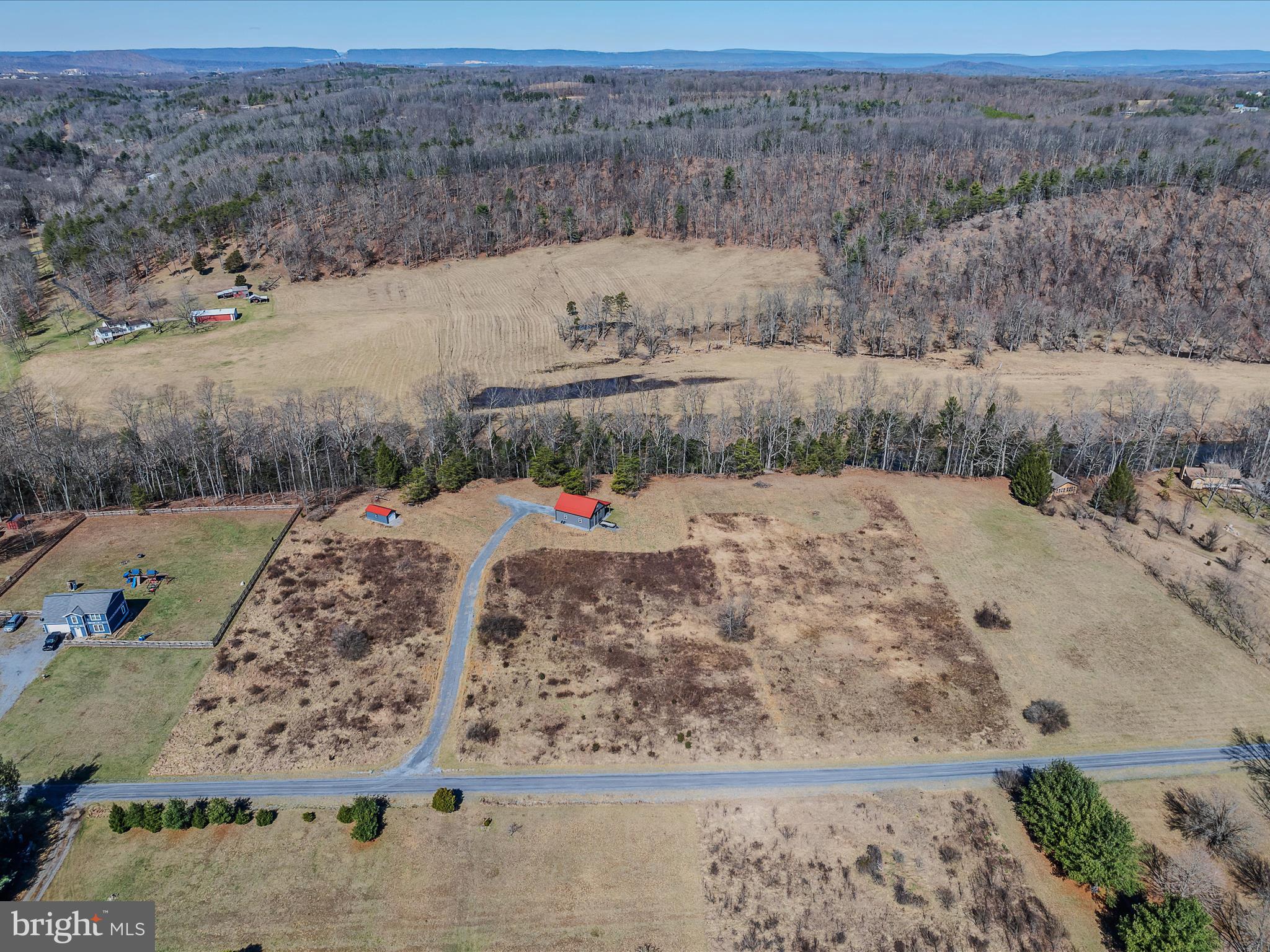 SLEEPY CREEK ORCHARD - Land