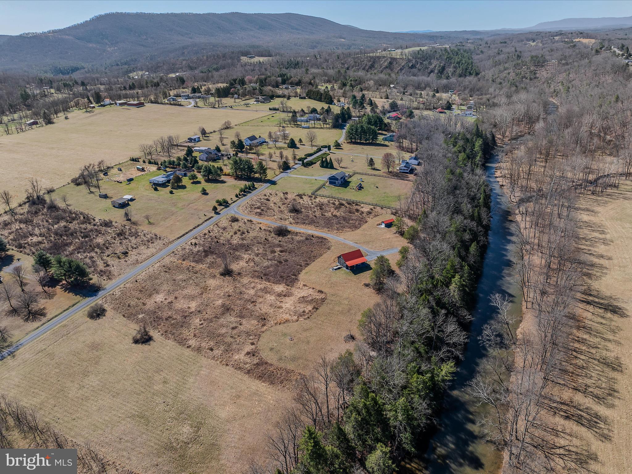 SLEEPY CREEK ORCHARD - Land