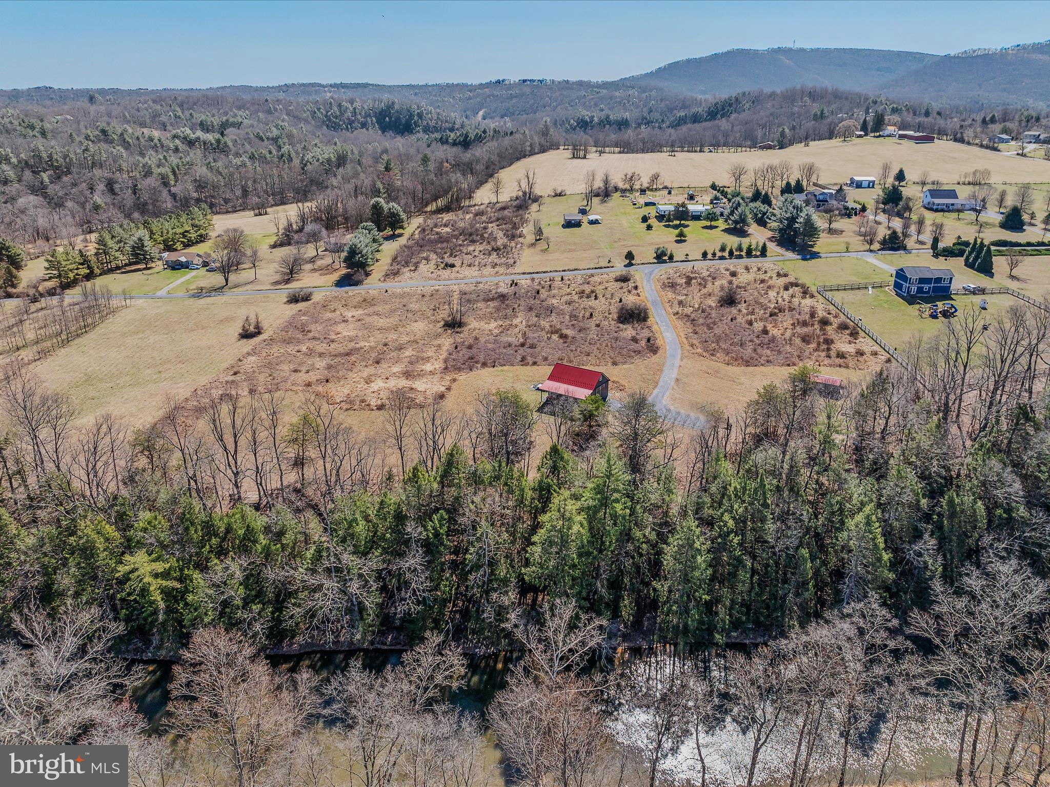 SLEEPY CREEK ORCHARD - Land