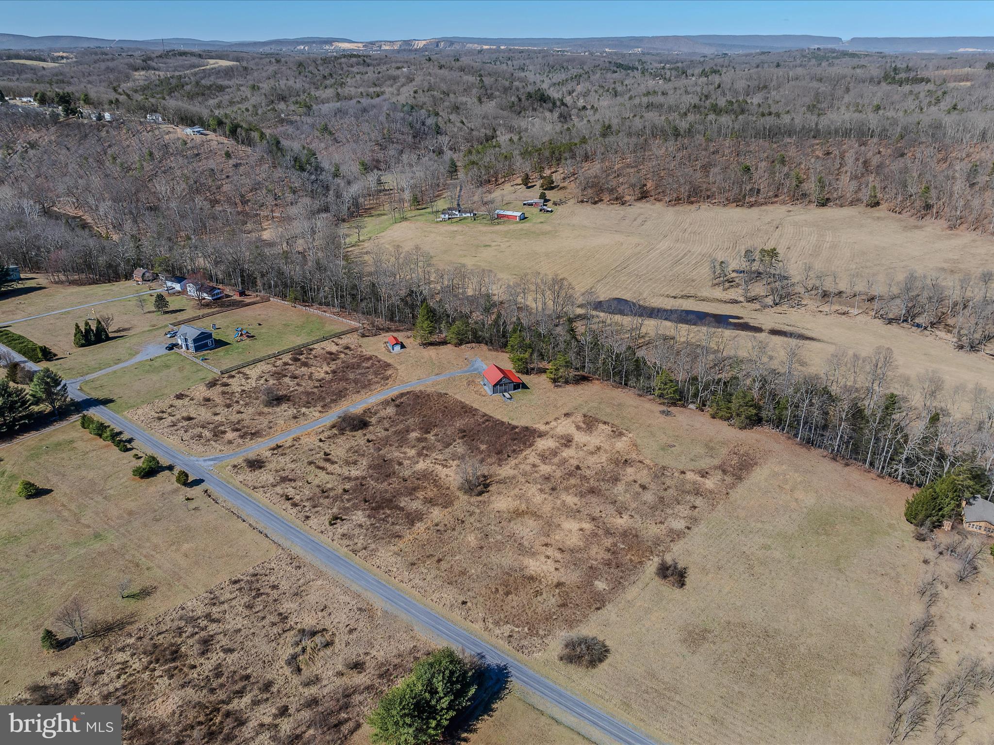 SLEEPY CREEK ORCHARD - Land