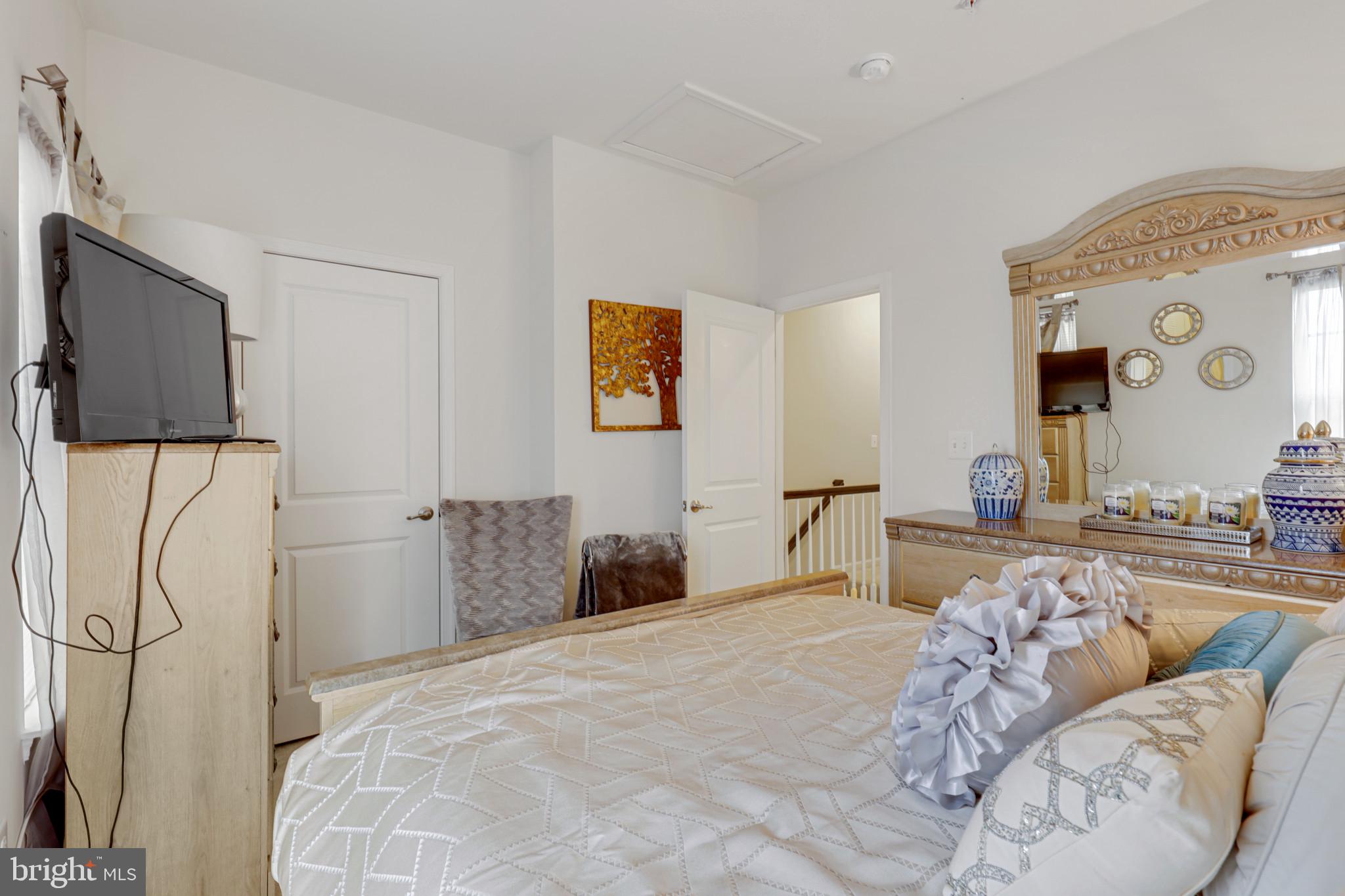 O'DONNELL SQUARE - Residential