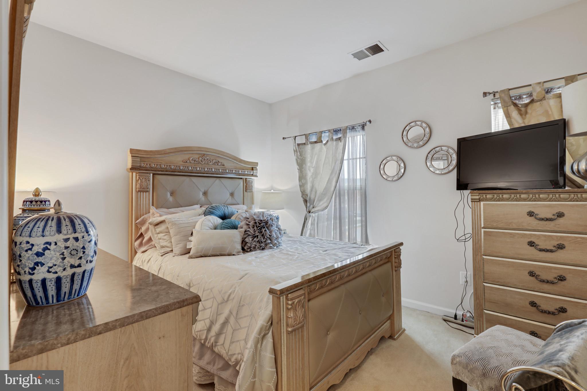 O'DONNELL SQUARE - Residential