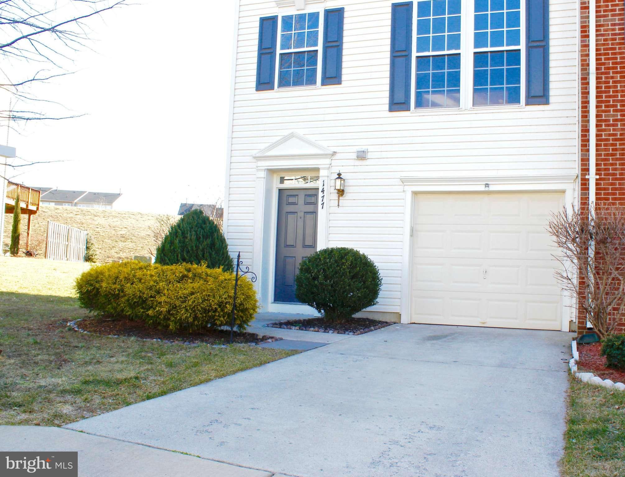 RIVERSIDE STATION - Residential