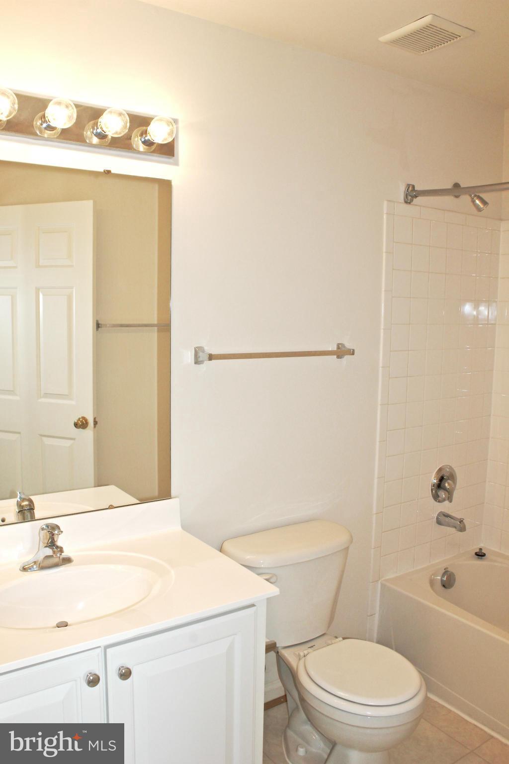 RIVERSIDE STATION - Residential