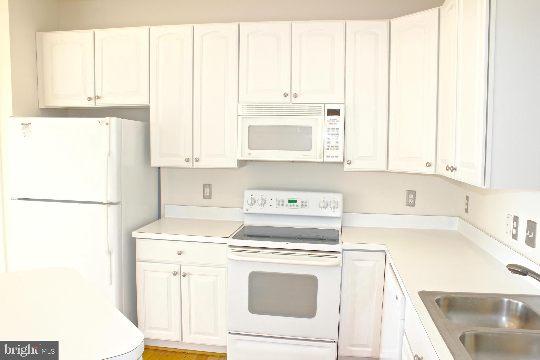 RIVERSIDE STATION - Residential