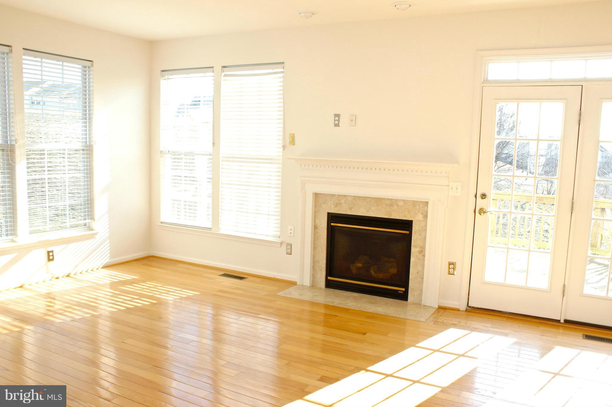 RIVERSIDE STATION - Residential