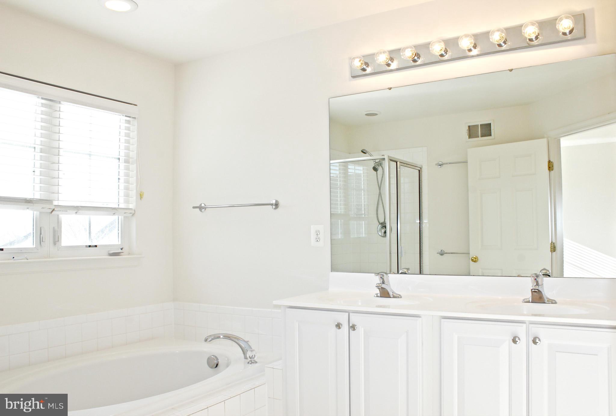 RIVERSIDE STATION - Residential