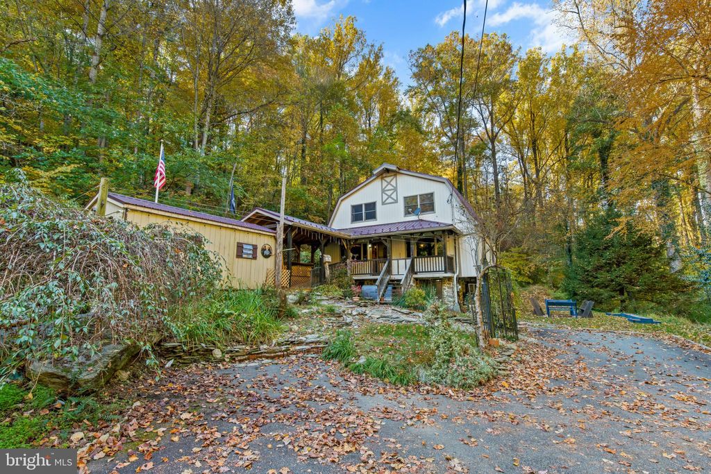 Photo of 218 SNYDER HOLLOW RD, NEW PROVIDENCE, PA 17560 (MLS # PALA2030362)