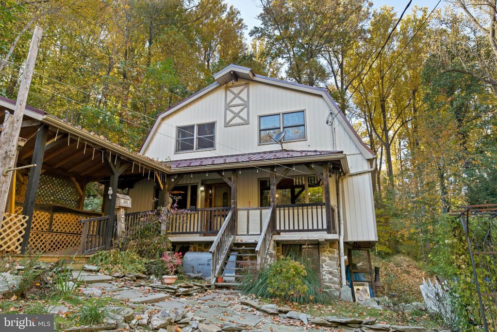 Photo of 218 SNYDER HOLLOW RD, NEW PROVIDENCE, PA 17560 (MLS # PALA2030362)