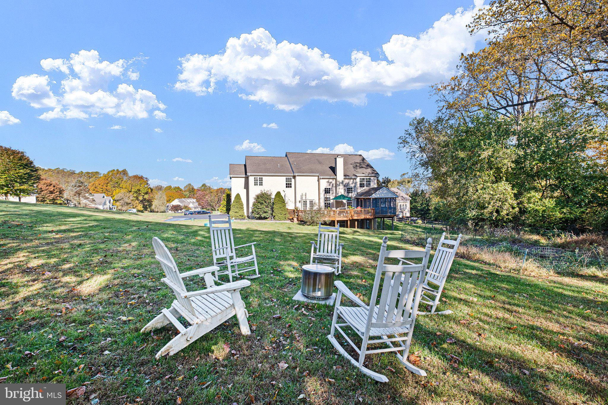 TWIN BRIDGES AT LA - Residential