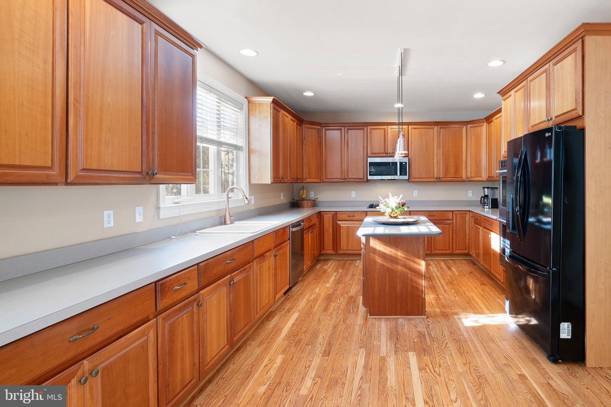 TWIN BRIDGES AT LA - Residential