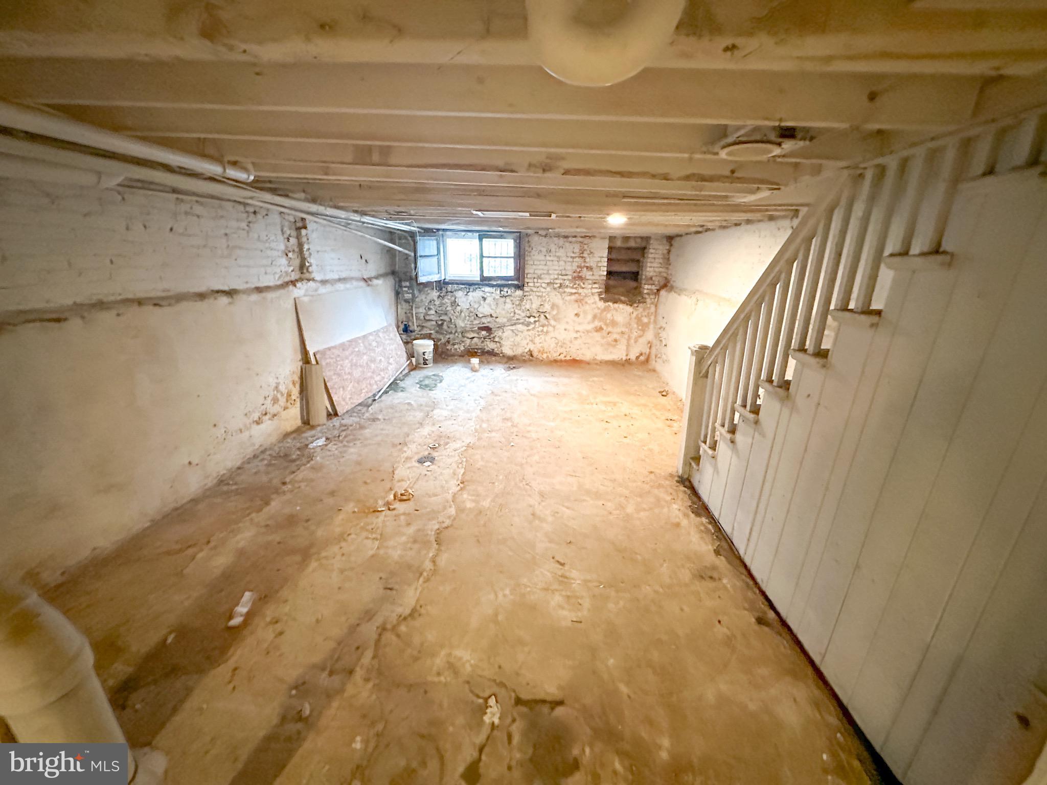 STRAWBERRY MANSION - Residential Income