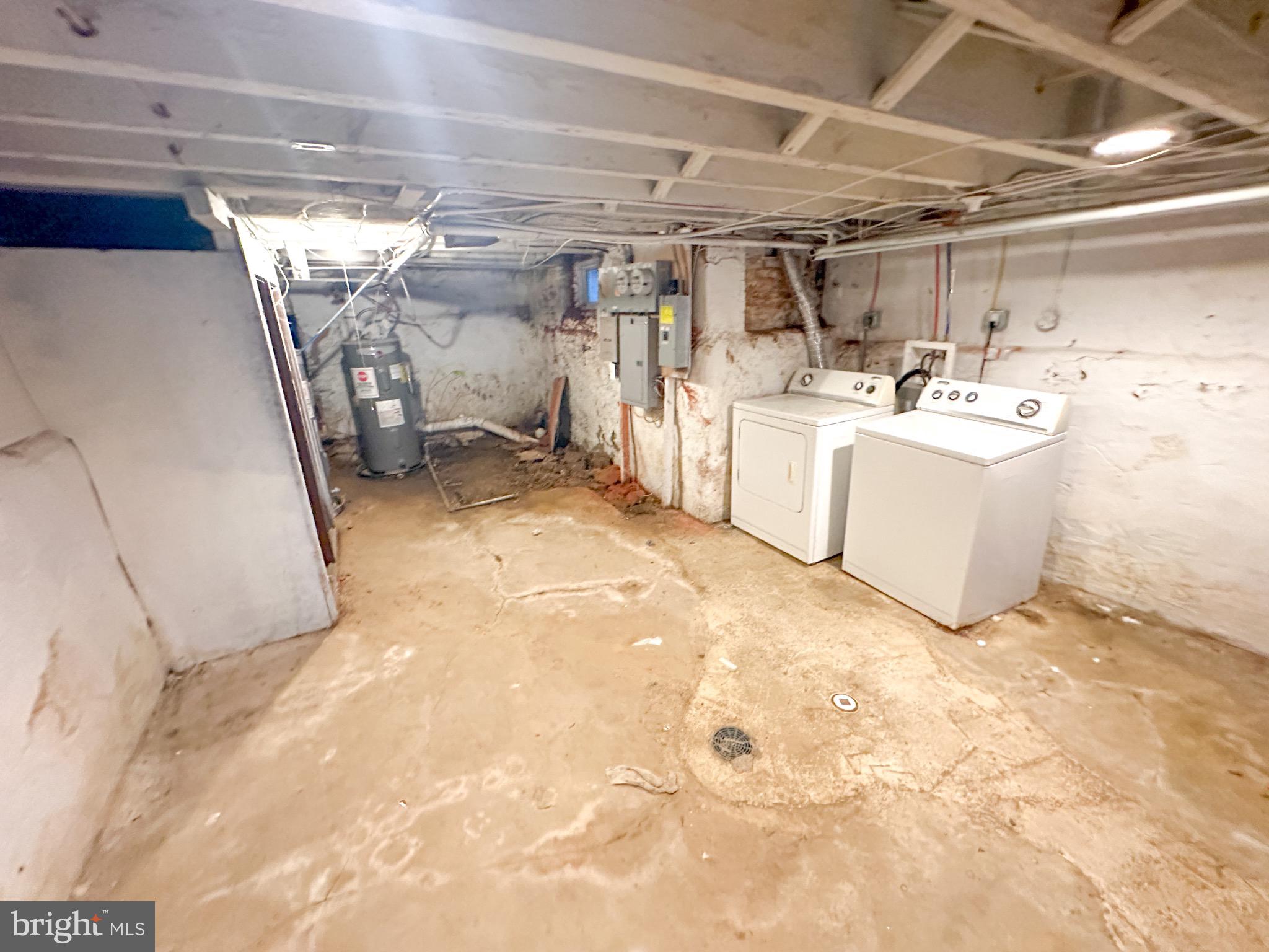 STRAWBERRY MANSION - Residential Income