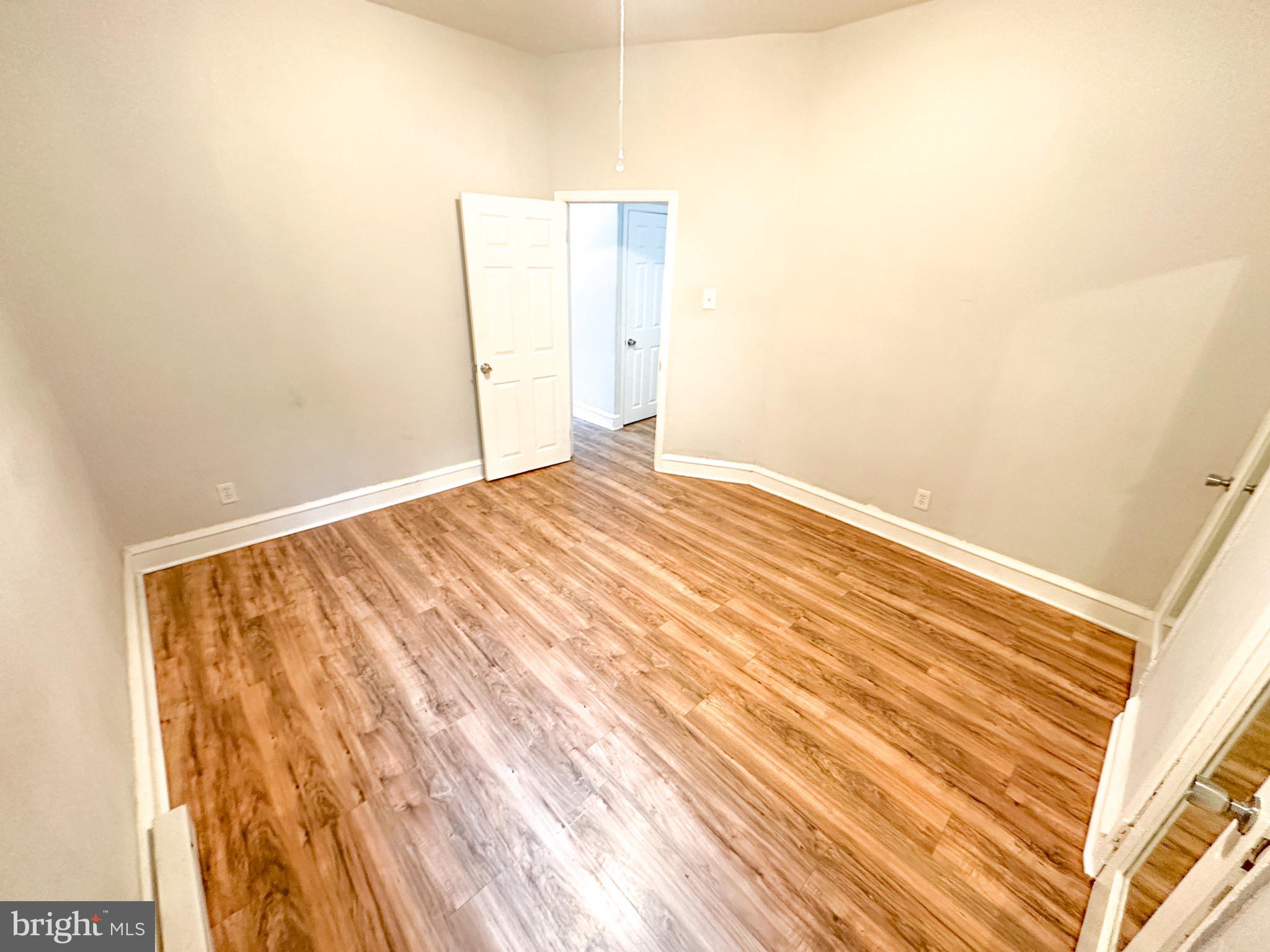 STRAWBERRY MANSION - Residential Income