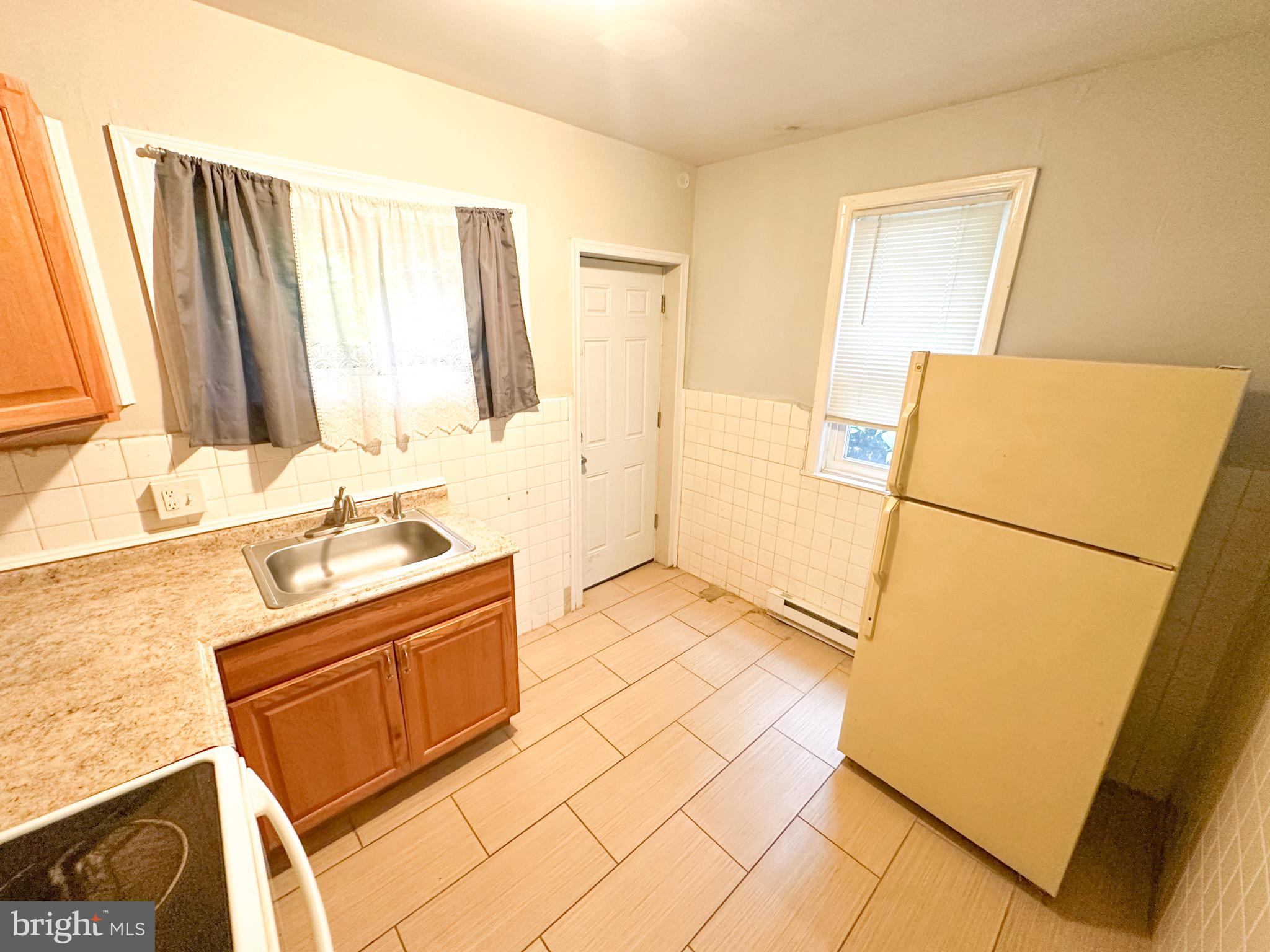 STRAWBERRY MANSION - Residential Income