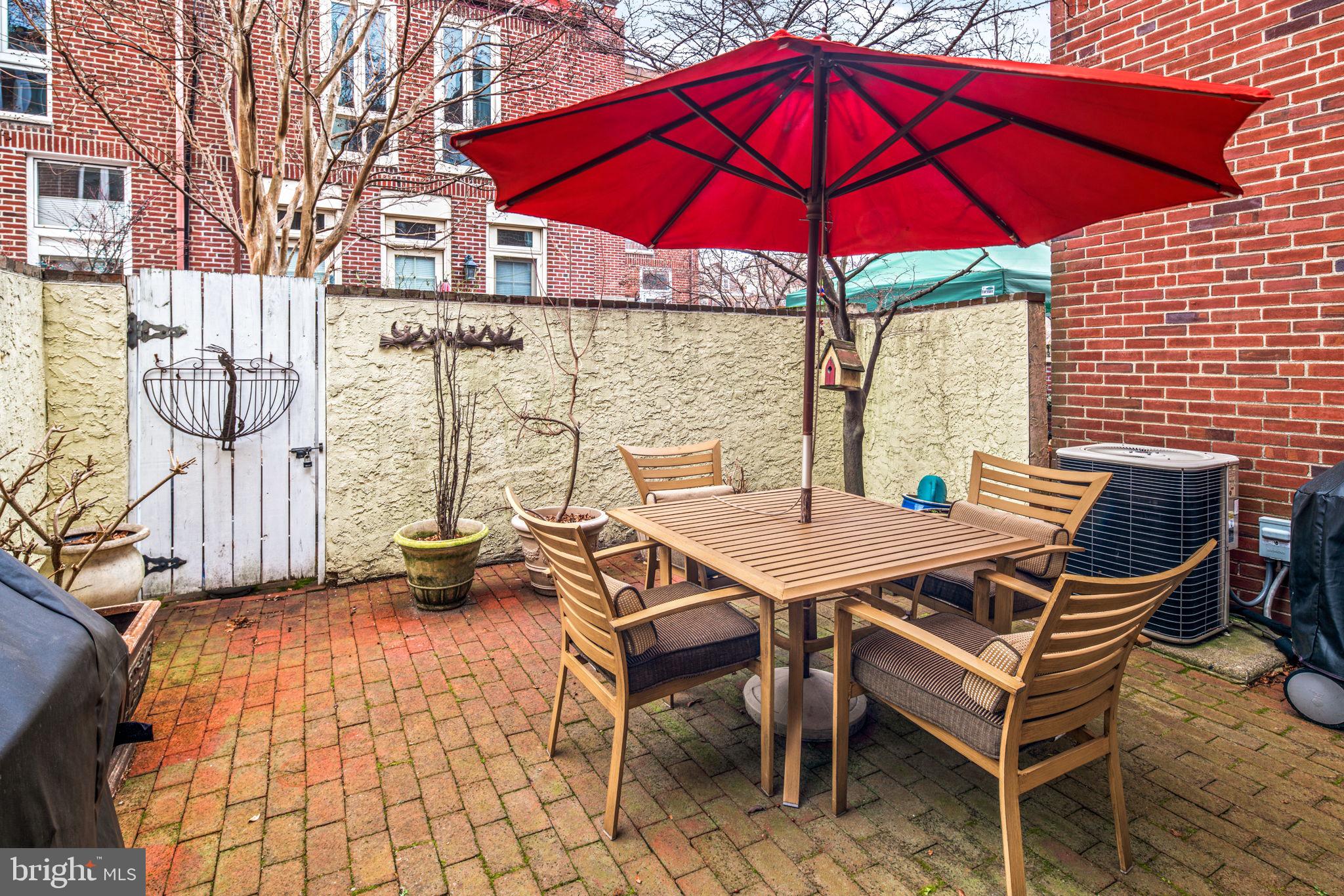 SOCIETY HILL - Residential