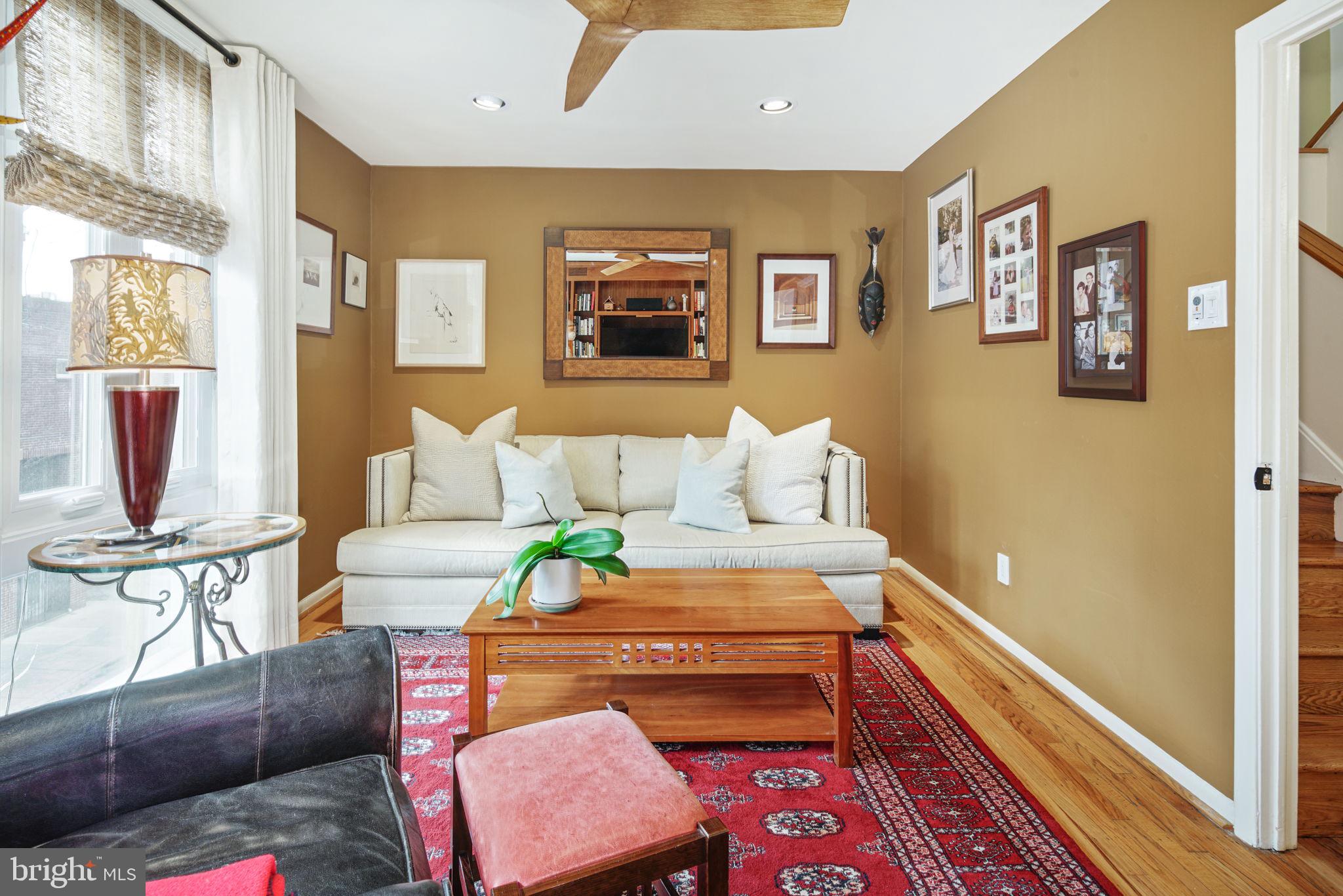 SOCIETY HILL - Residential