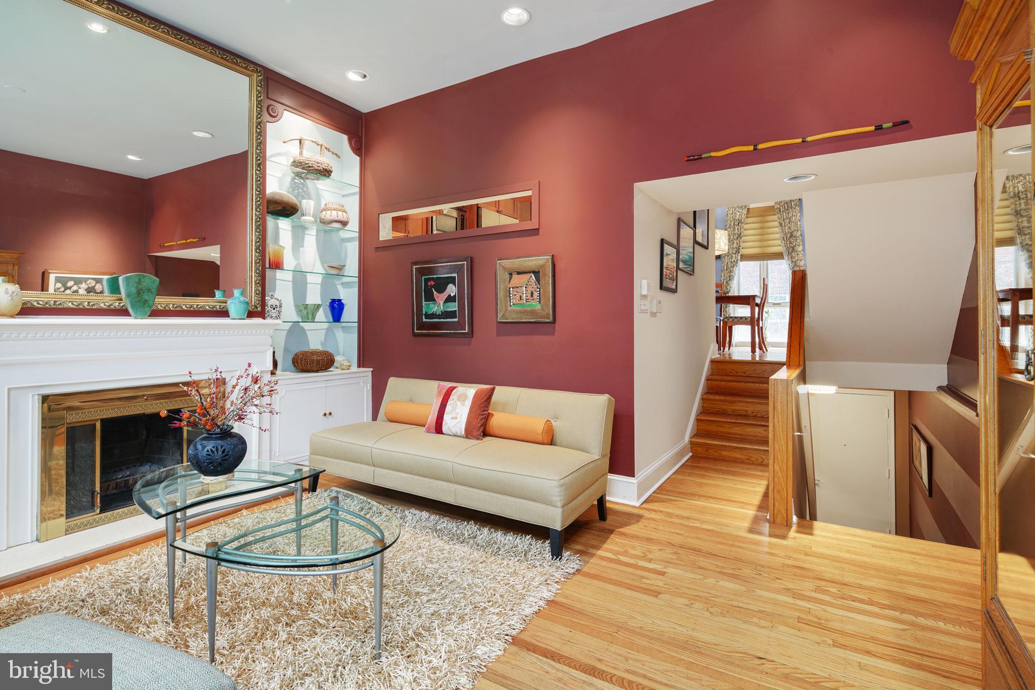 SOCIETY HILL - Residential