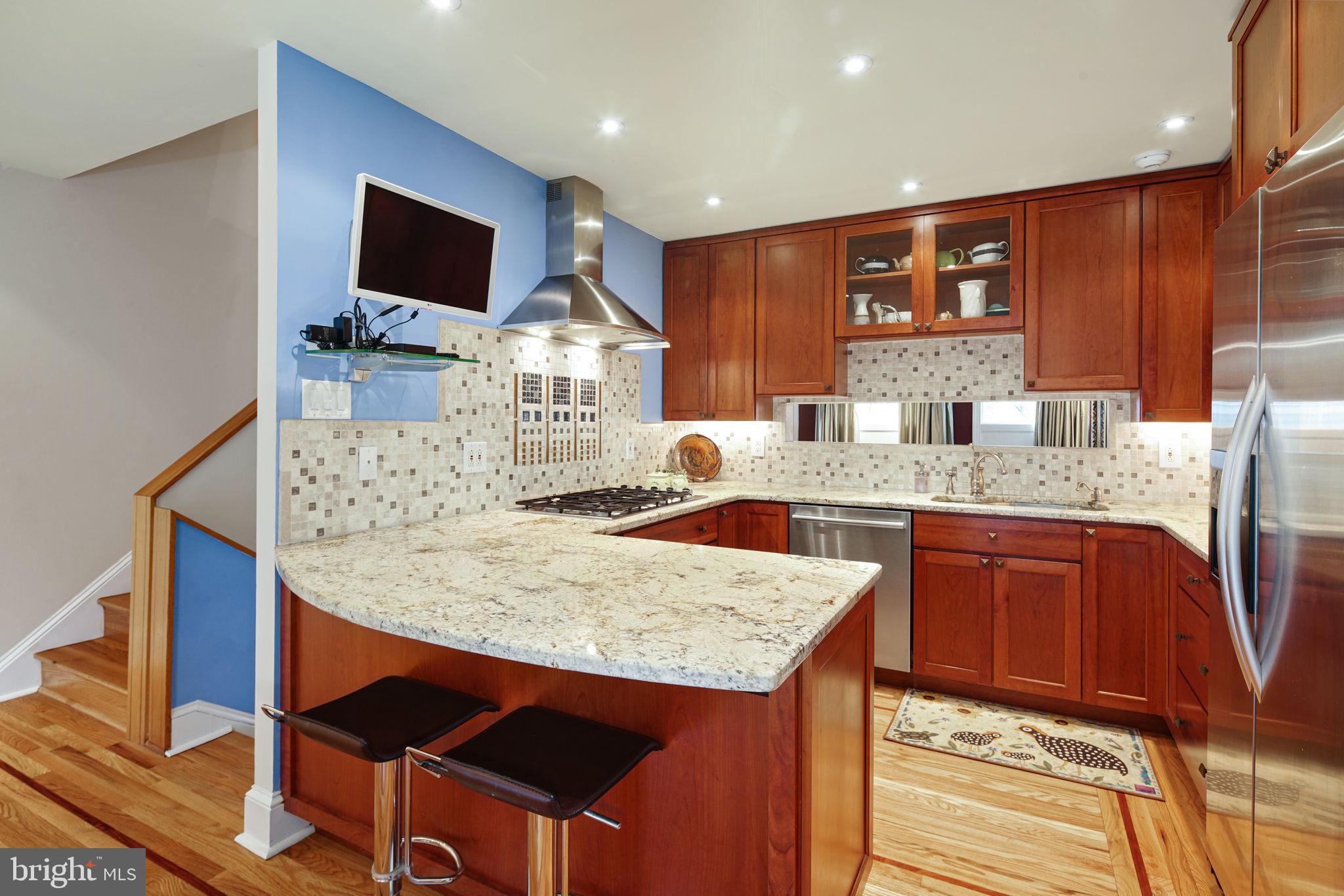 SOCIETY HILL - Residential