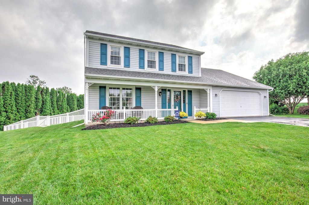 Photo of 328 Dogwood Lane, NEW HOLLAND, PA 17557 (MLS # PALA2071250)