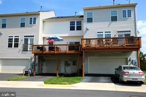 ESTATES AT ELK RUN - Residential Lease