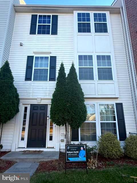 42999 EDGEWATER STREET