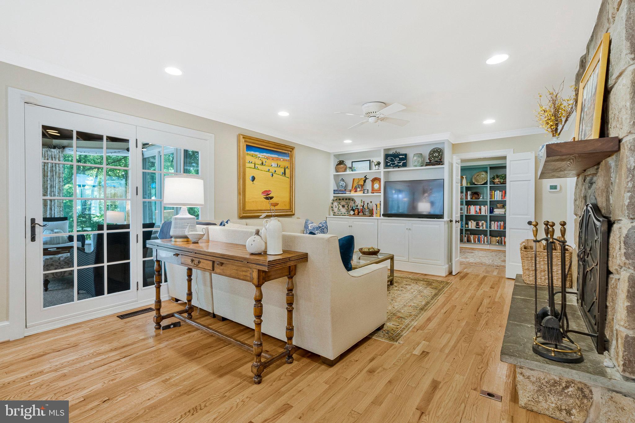 LEIGH MILL MEADOWS - Residential