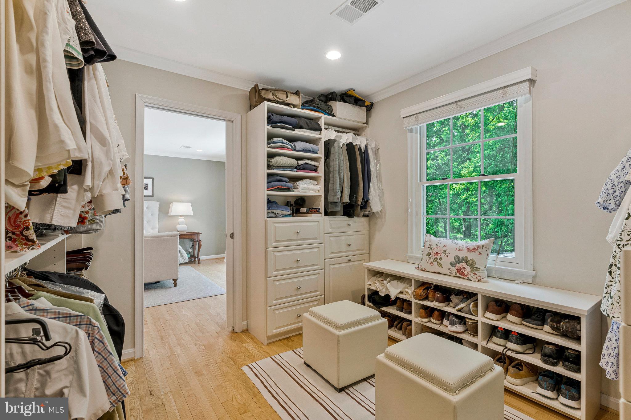 LEIGH MILL MEADOWS - Residential