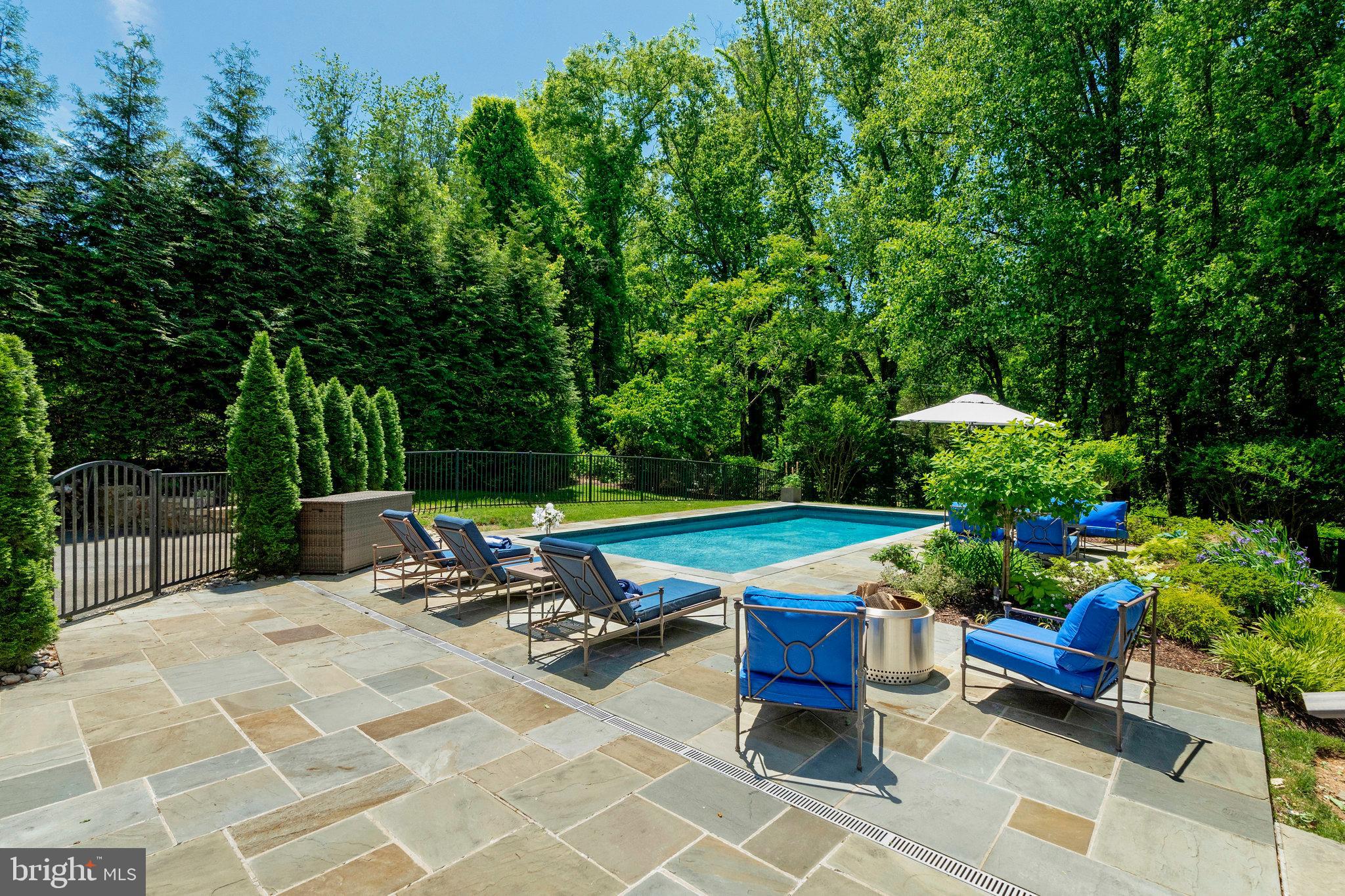 LEIGH MILL MEADOWS - Residential