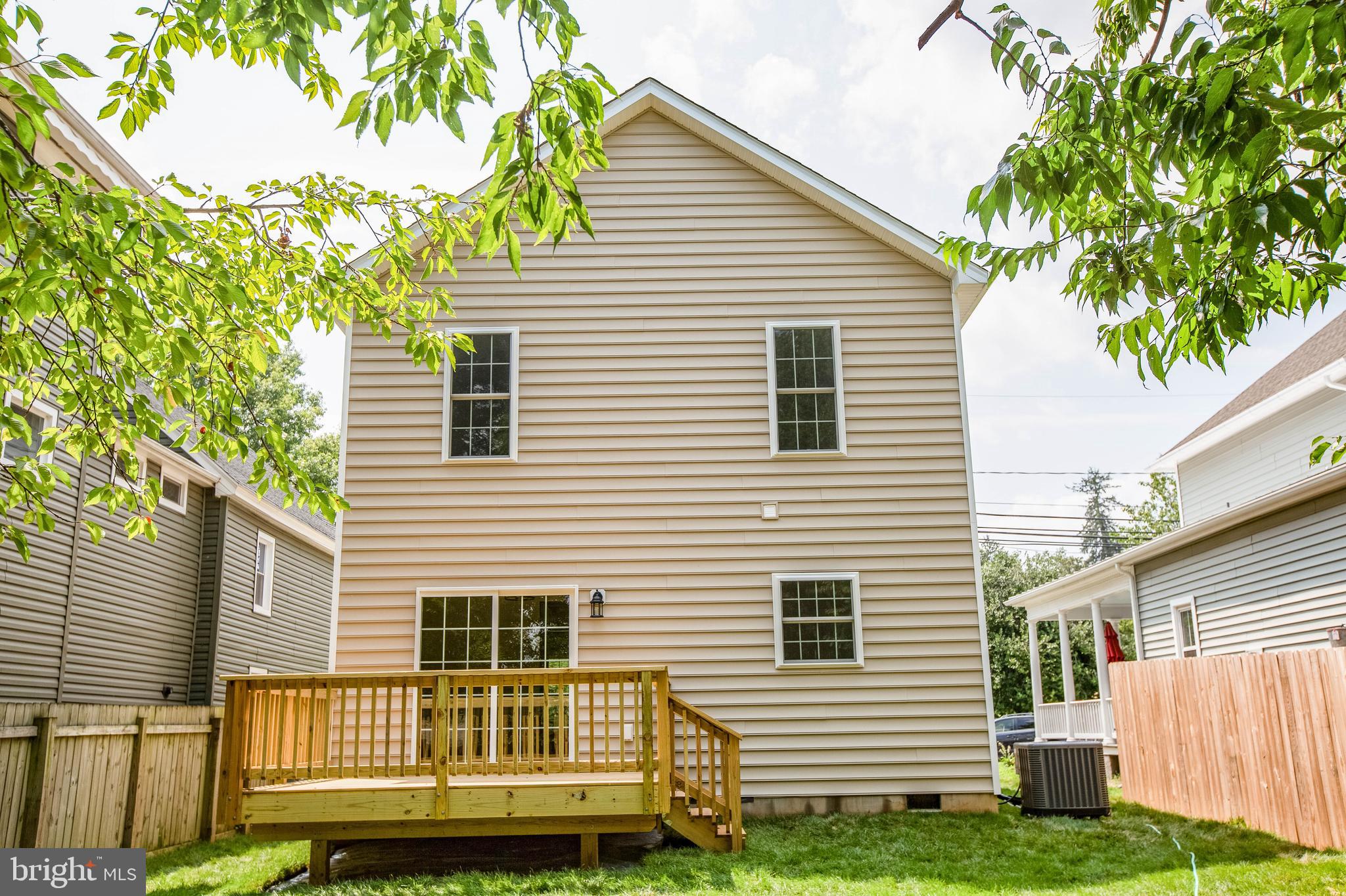 DOWNTOWN FREDERICKSBURG - Residential