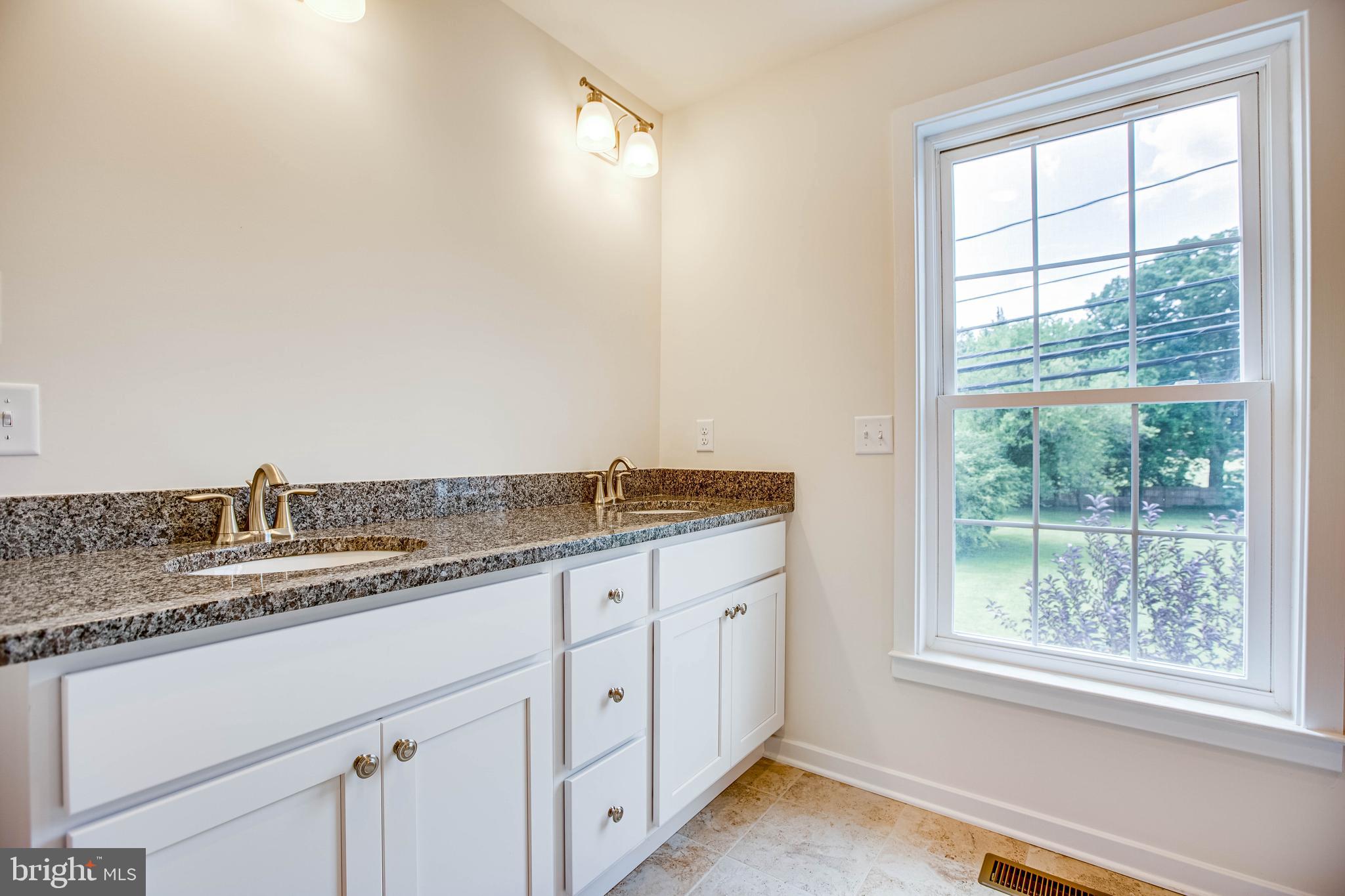 DOWNTOWN FREDERICKSBURG - Residential