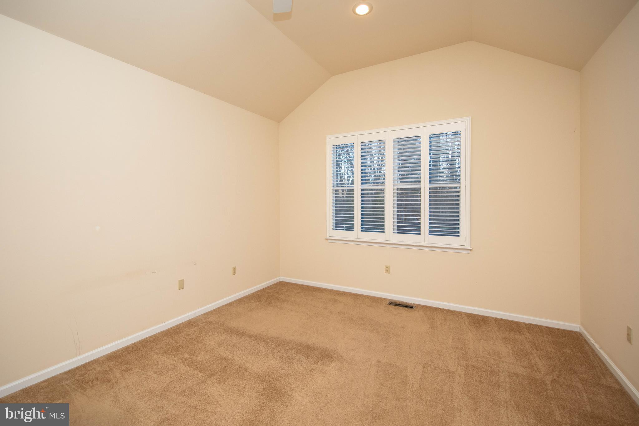 WOODED POND - Residential