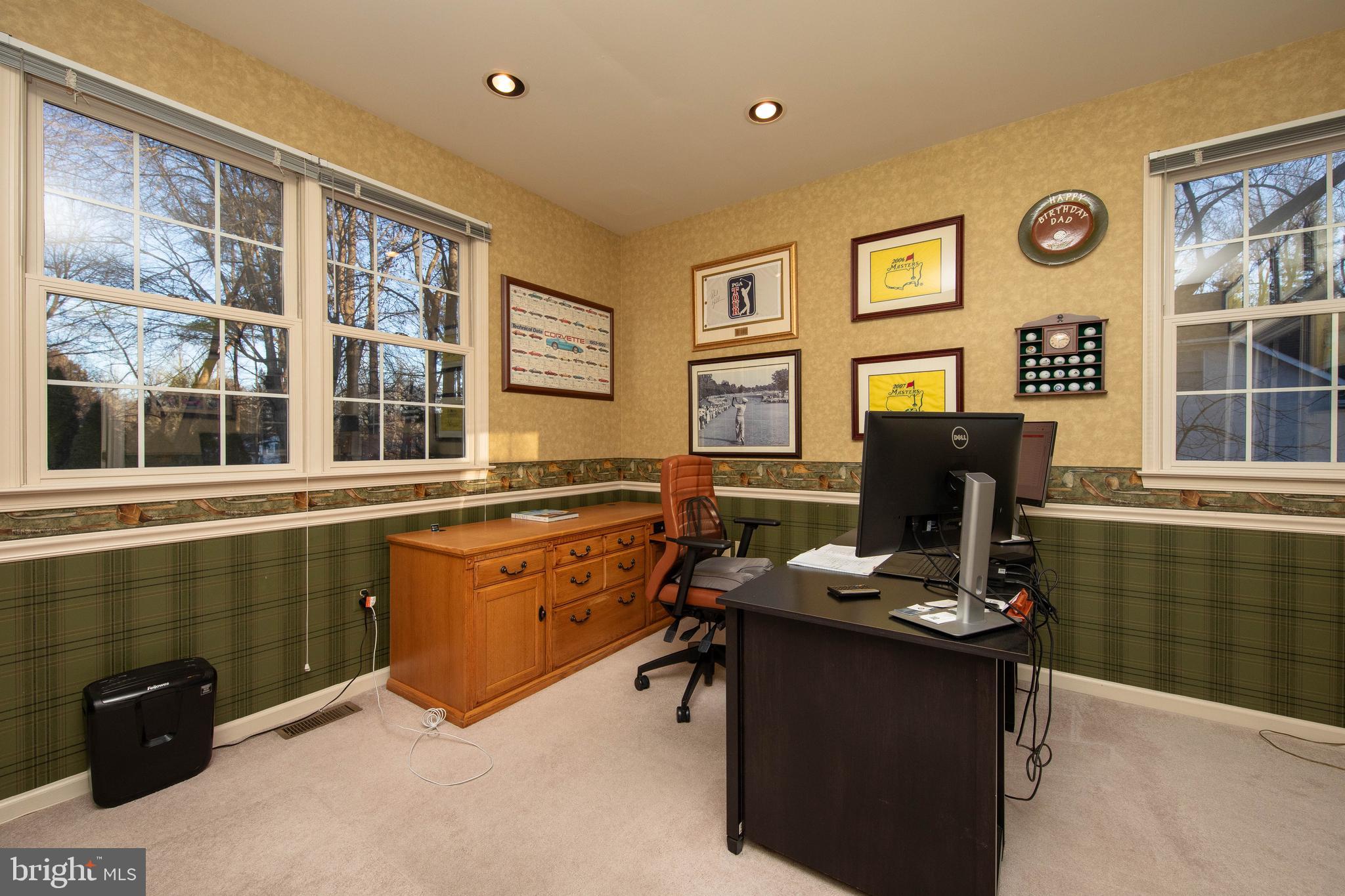 WOODED POND - Residential