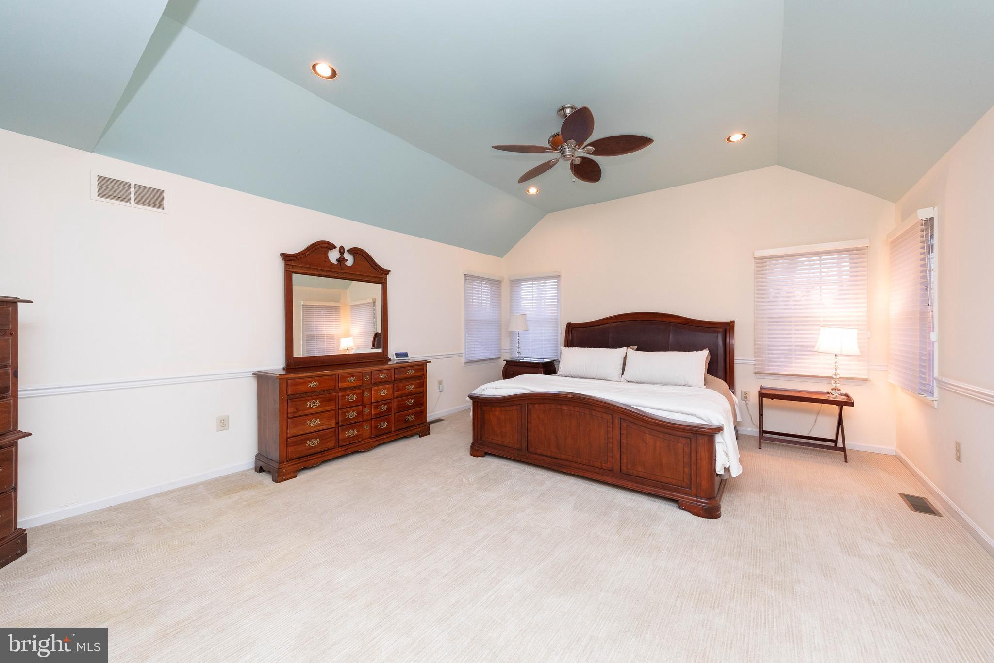 WOODED POND - Residential