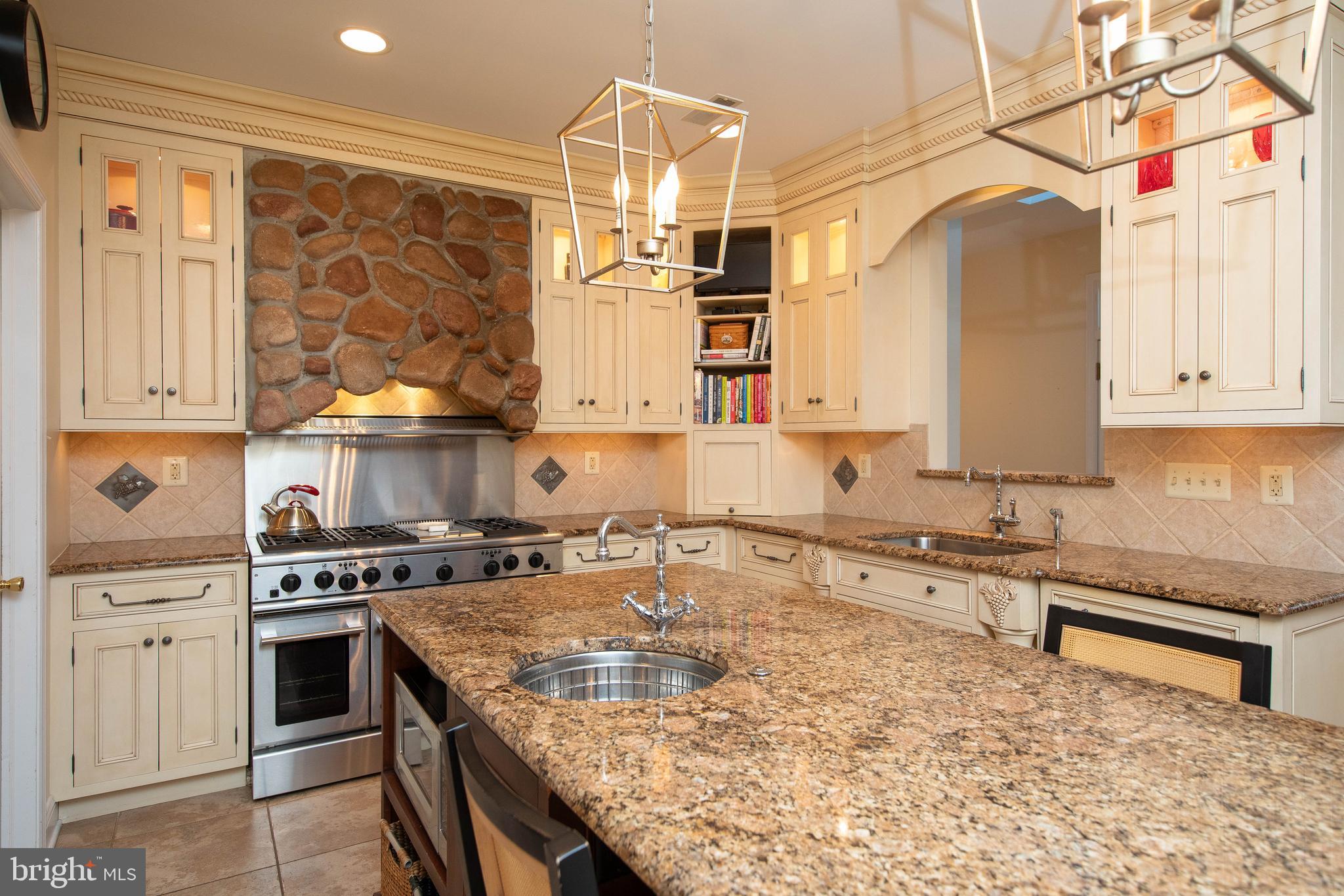 WOODED POND - Residential