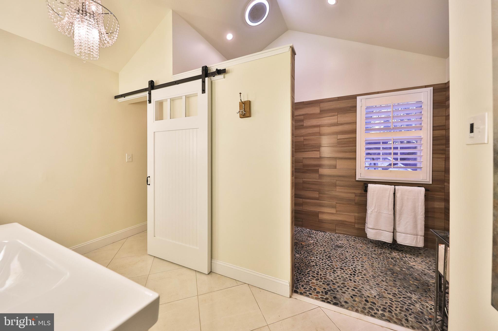 WOODED POND - Residential