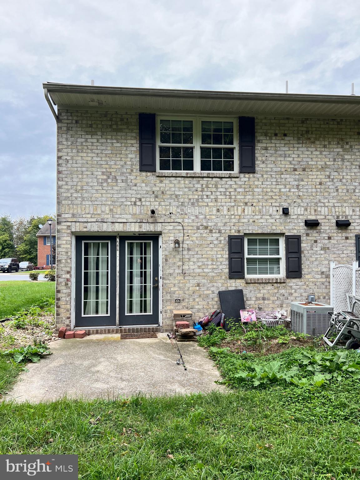 ST JAMES VILLAGE NORTH - Residential Lease