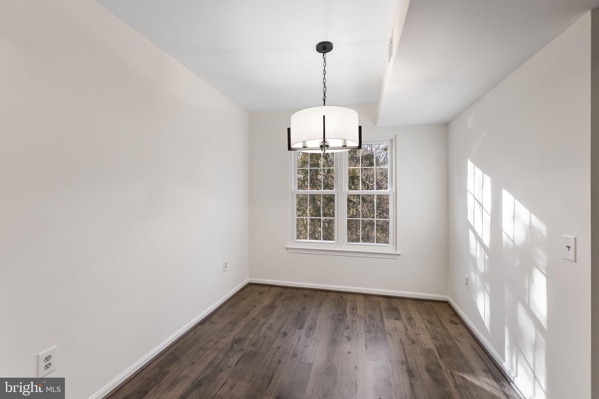 LAKEVIEW - Residential