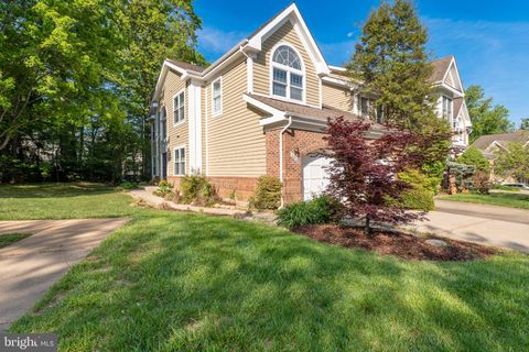 Photo of 1211 Woodbrook Ct, RESTON, VA 20194 (MLS # VAFX2310108)