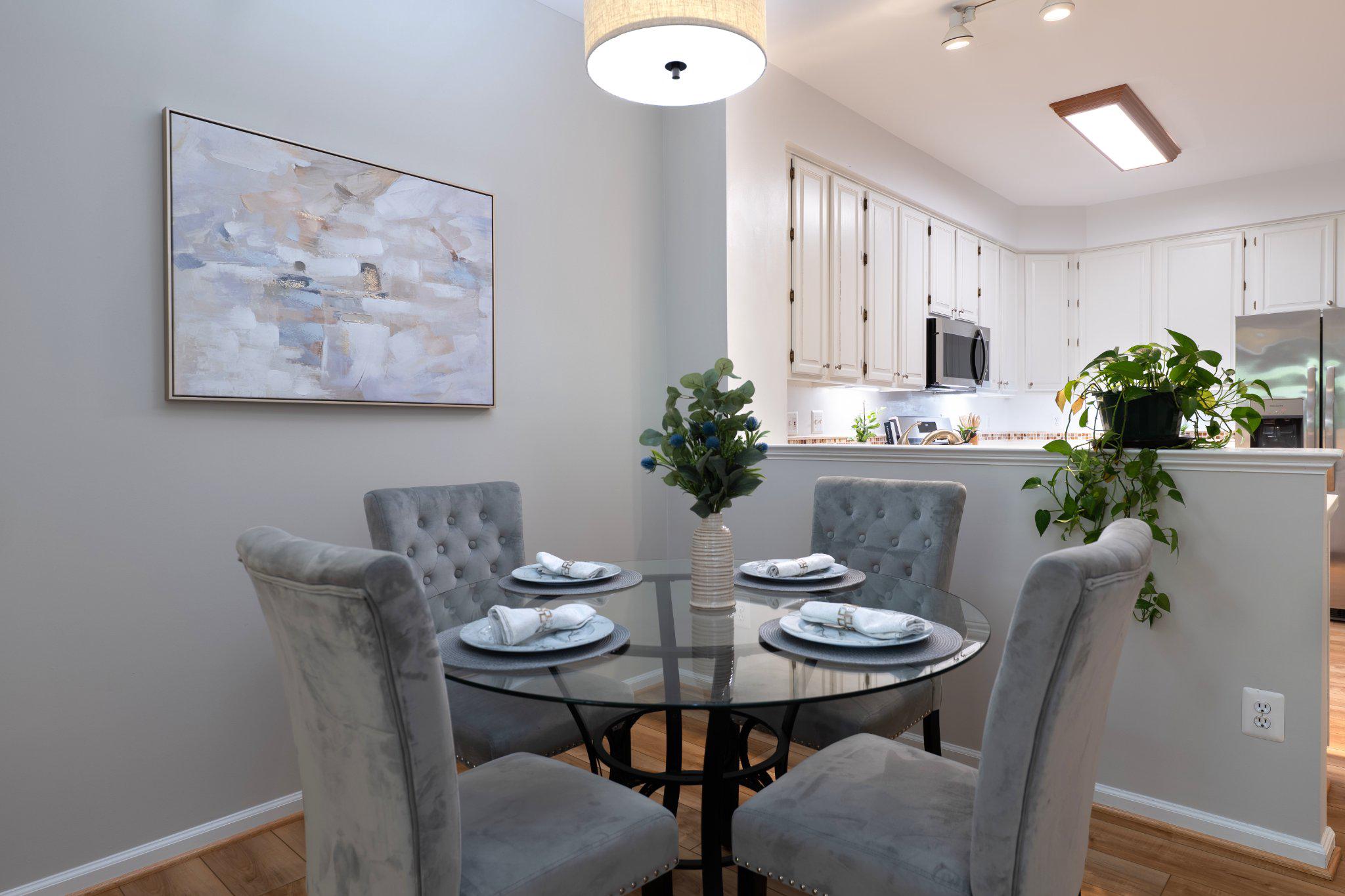 HEATHER KNOLL - Residential
