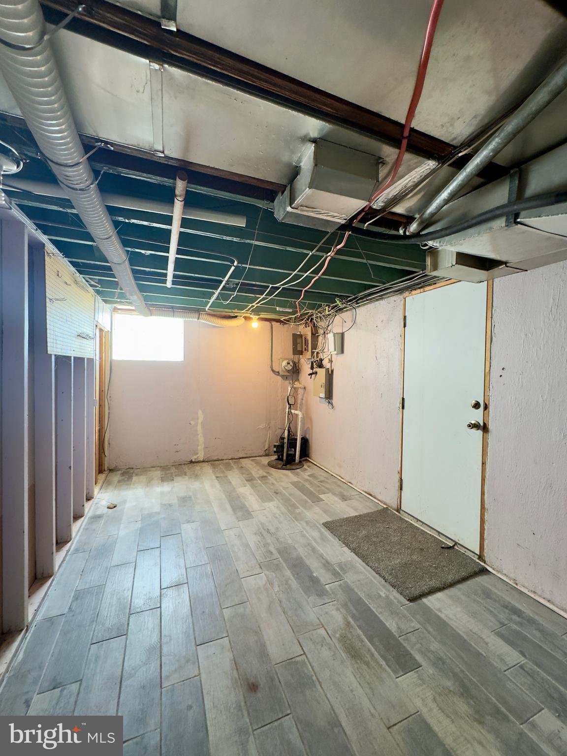 HAMILTON HILLS - Residential Lease