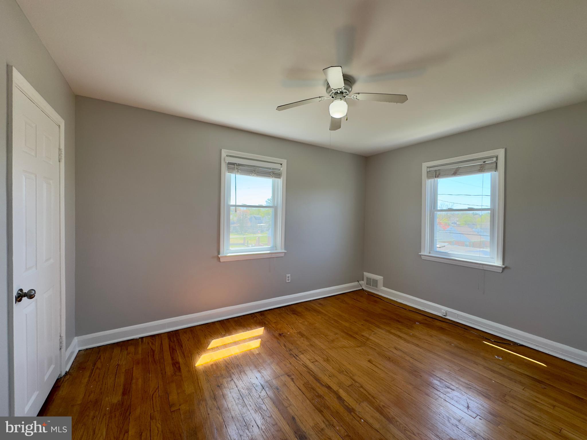 HAMILTON HILLS - Residential Lease