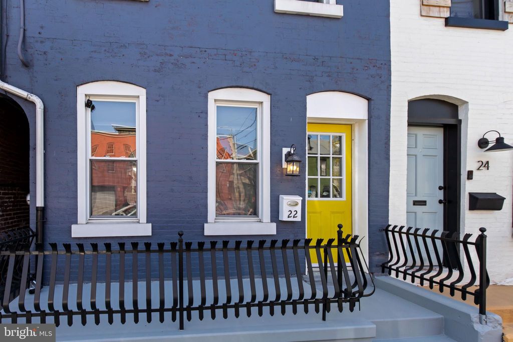 Photo of 22 W NEW ST, LANCASTER, PA 17603 (MLS # PALA2033454)