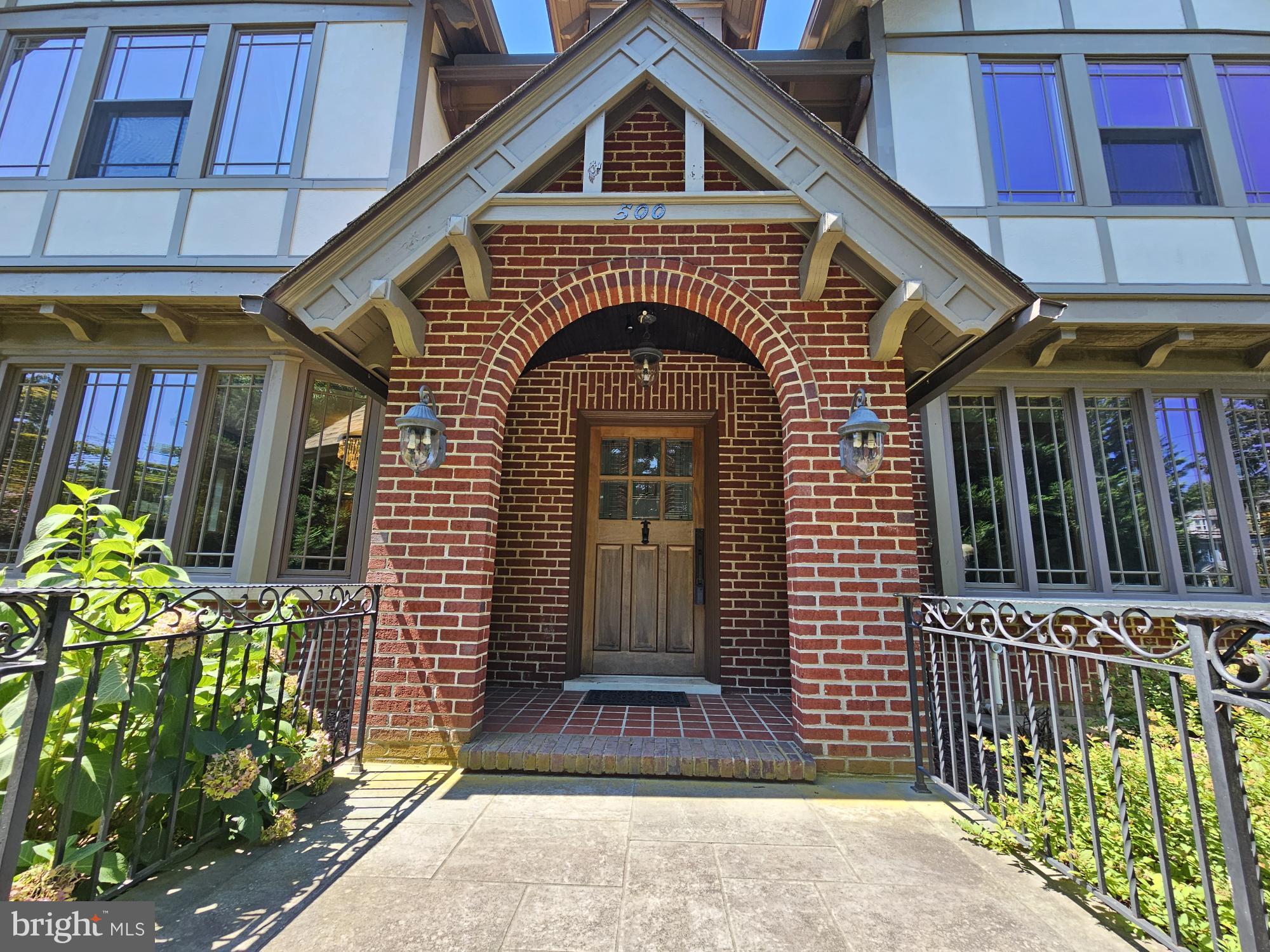 500 W FRANKLIN