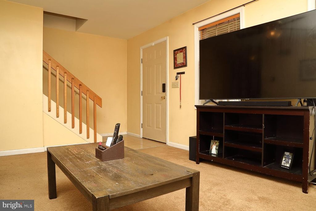 Photo of 40 Deep Hollow Lane, Lancaster, PA 17603 (MLS # PALA2043074)