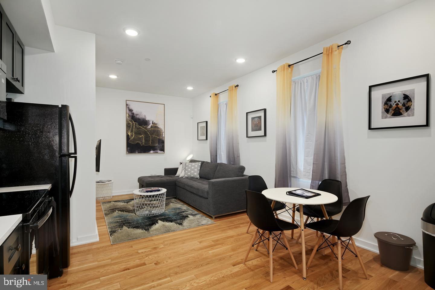 FISHTOWN - Commercial Sale