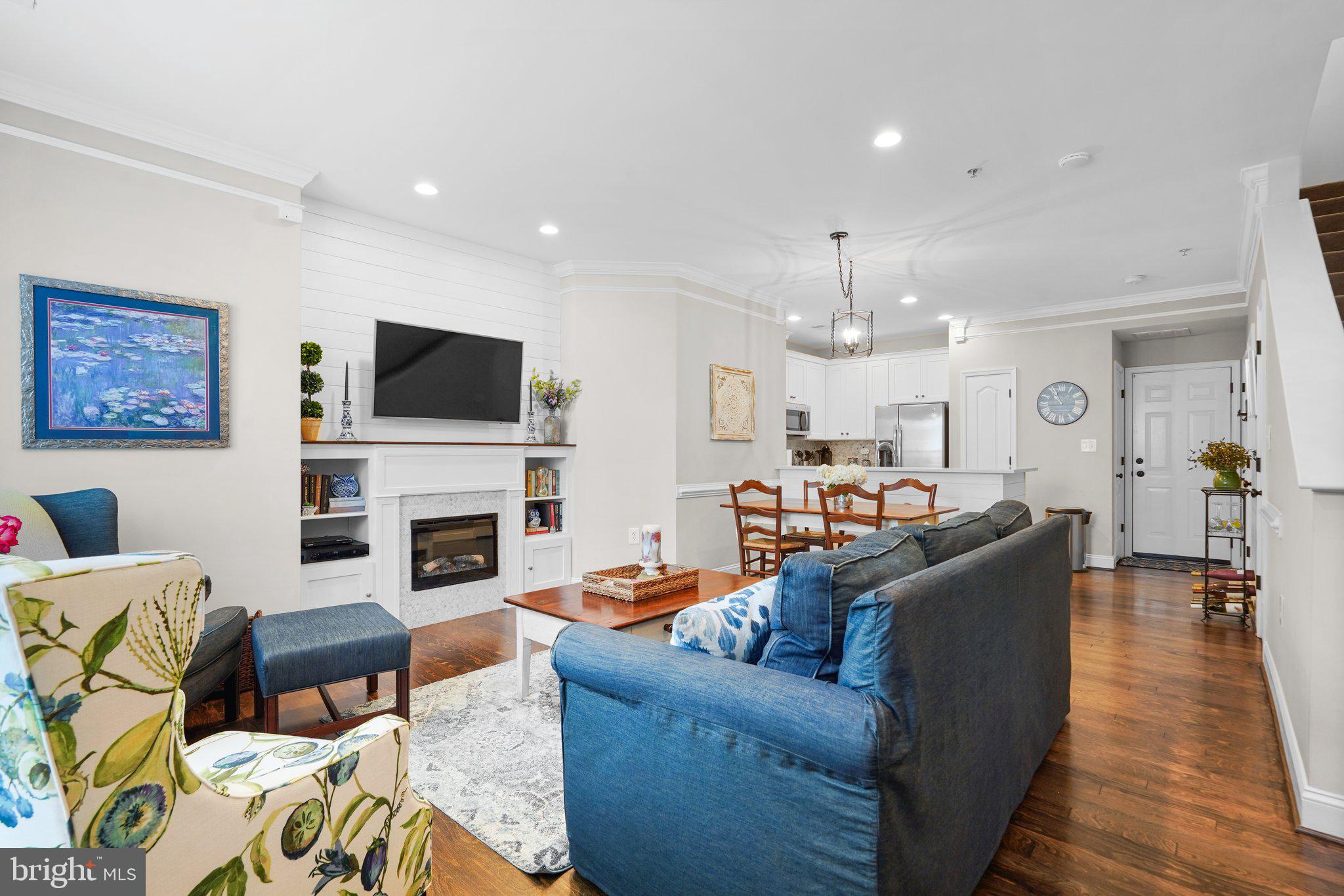 KENTLANDS - Residential