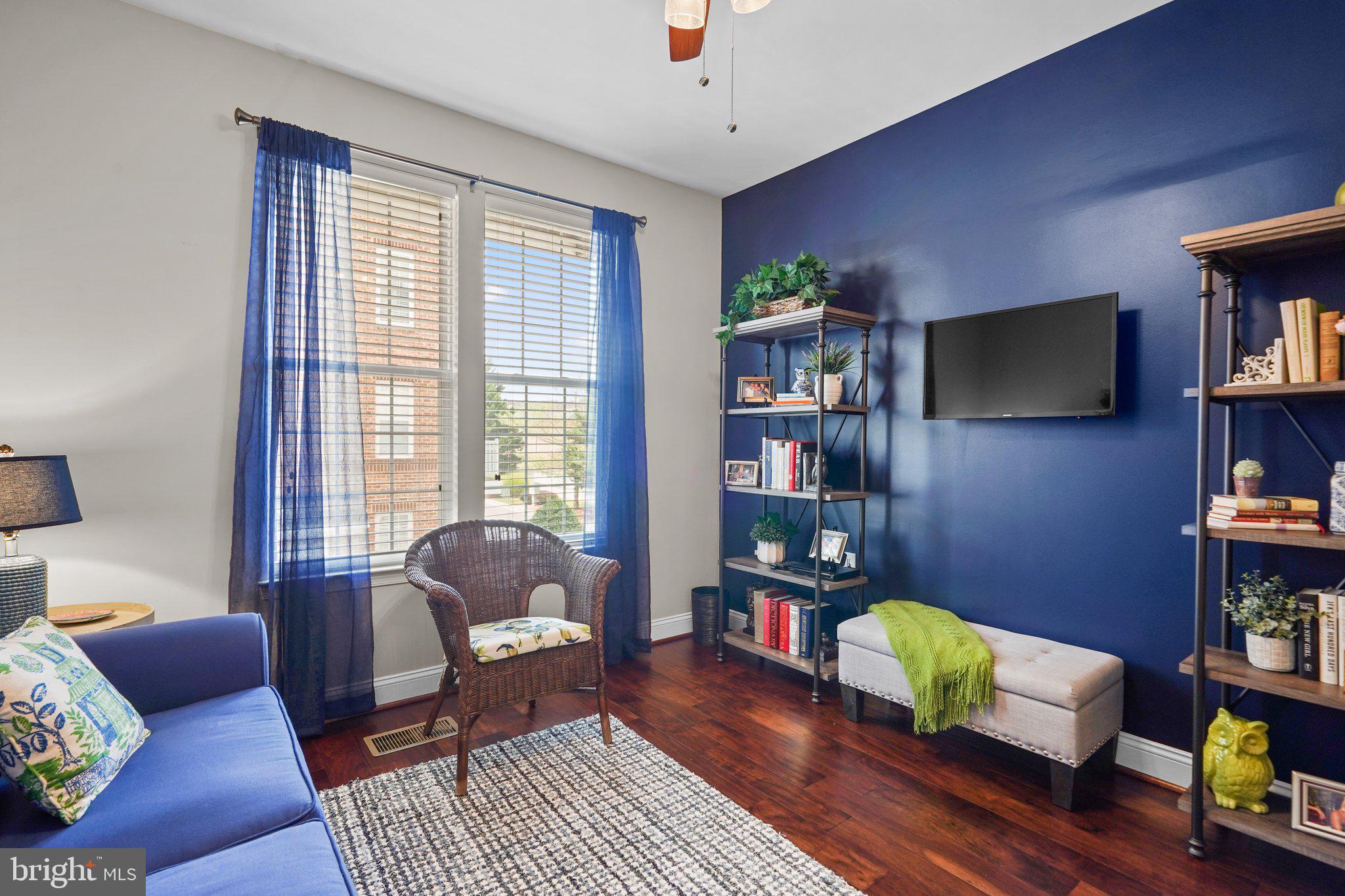 KENTLANDS - Residential