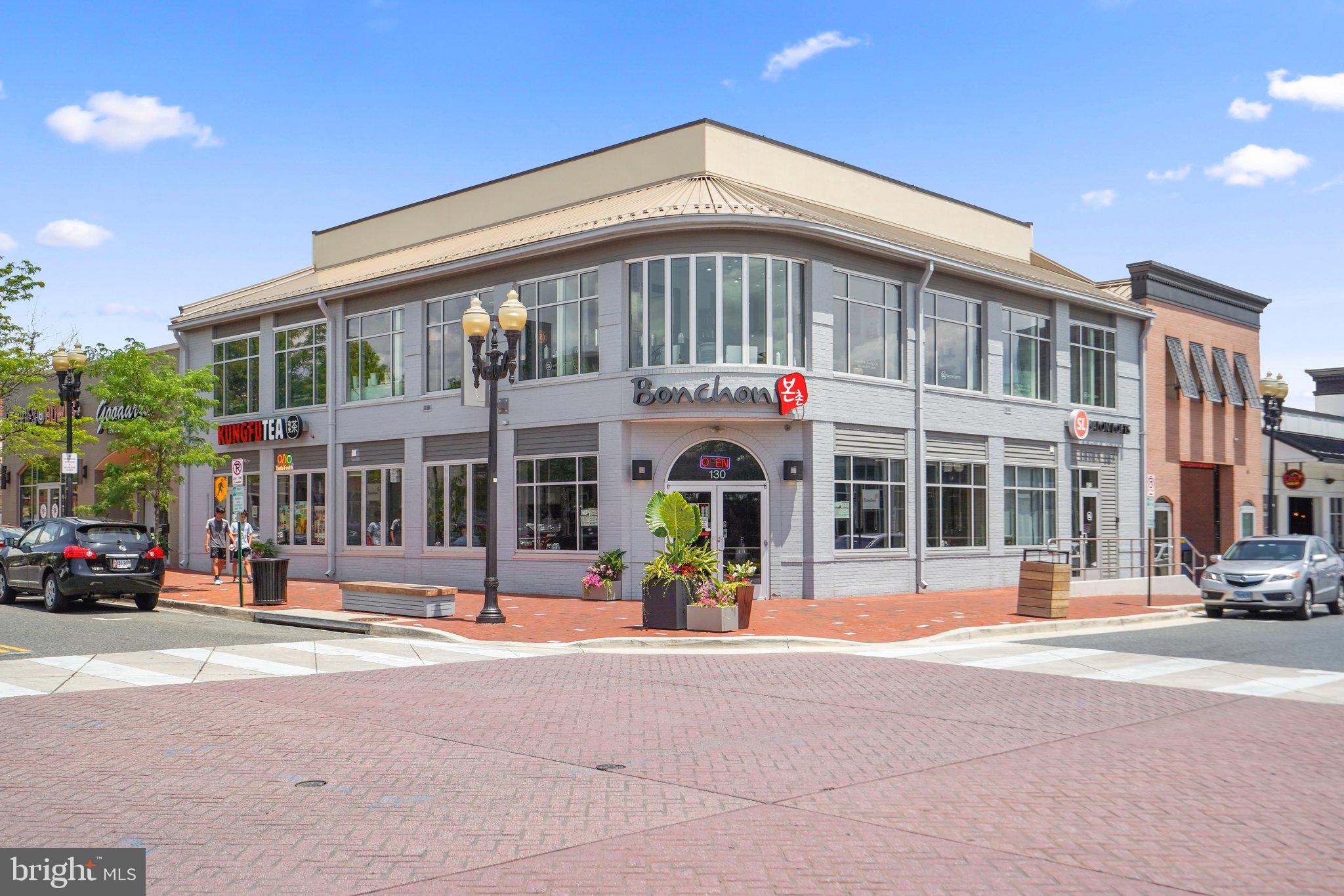 KENTLANDS - Residential